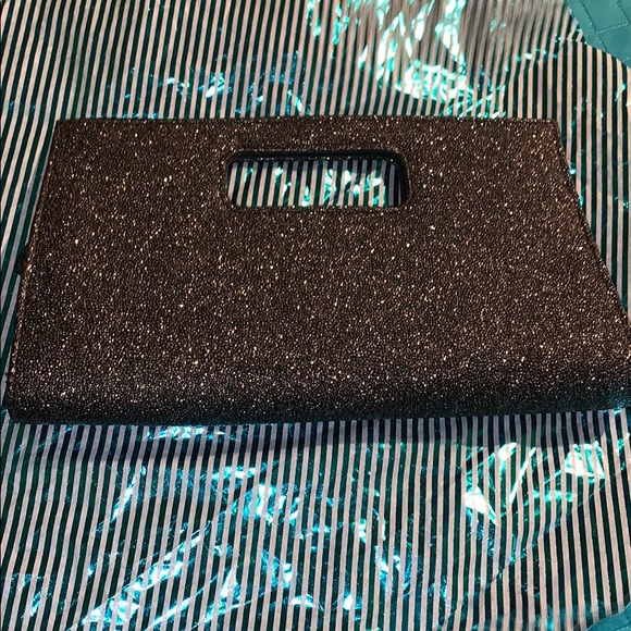 Fashion Nova Handbags - ✨NEW SPARKLING EVENING CLUTCH✨